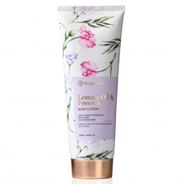 Оптом Лосьйон для тіла з екстрактом фрезії та олією лимона LEMON OIL & FREESIA BODY LOTION BOGENIA BG444 №004 - 236 мл Оптом Лосьйон для тіла з екстрактом фрезії та олією лимона LEMON OIL & FREESIA BODY LOTION BOGENIA BG444 №004 - 236 мл